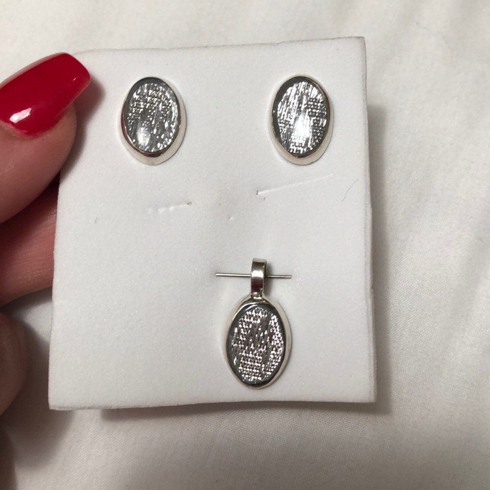 Sterling silver 925 earrings and pendant